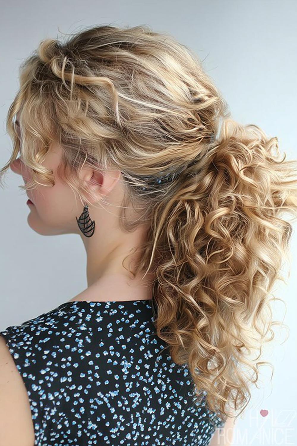 Schnelle Lockenfrisur