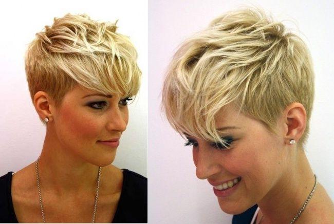 Frecher blonder Pixie