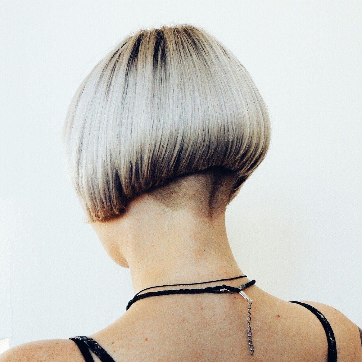 Bob mit Undercut modern