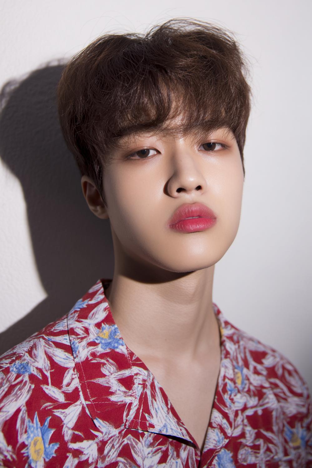 22. Frisuren 2026 Männer: K-Pop-inspirierter Two-Block Cut