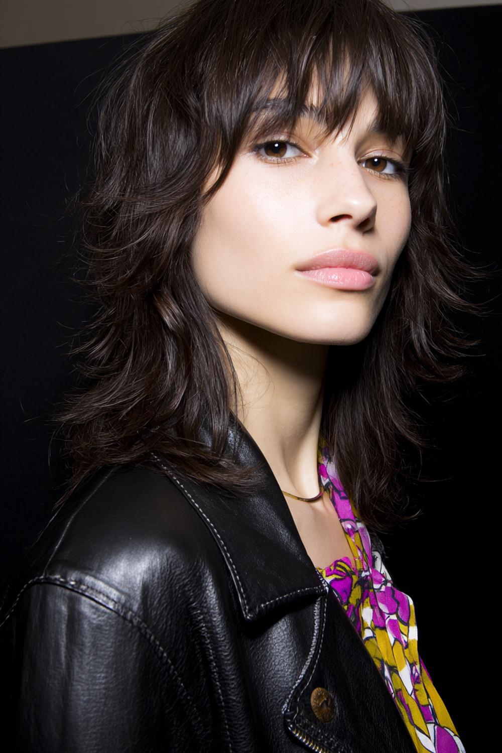 26. Haartrends 2026: Air-Dried Texture Cut mit natürlicher Bewegung und Anti-Frizz-Softness