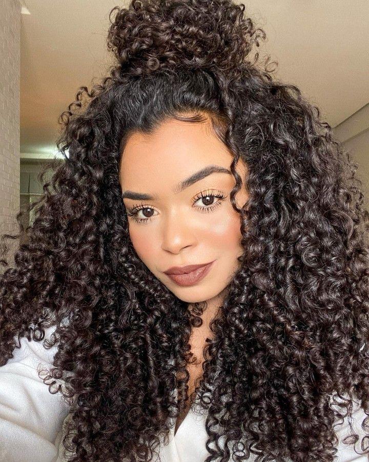 Voluminöser Half Up Dutt Locken