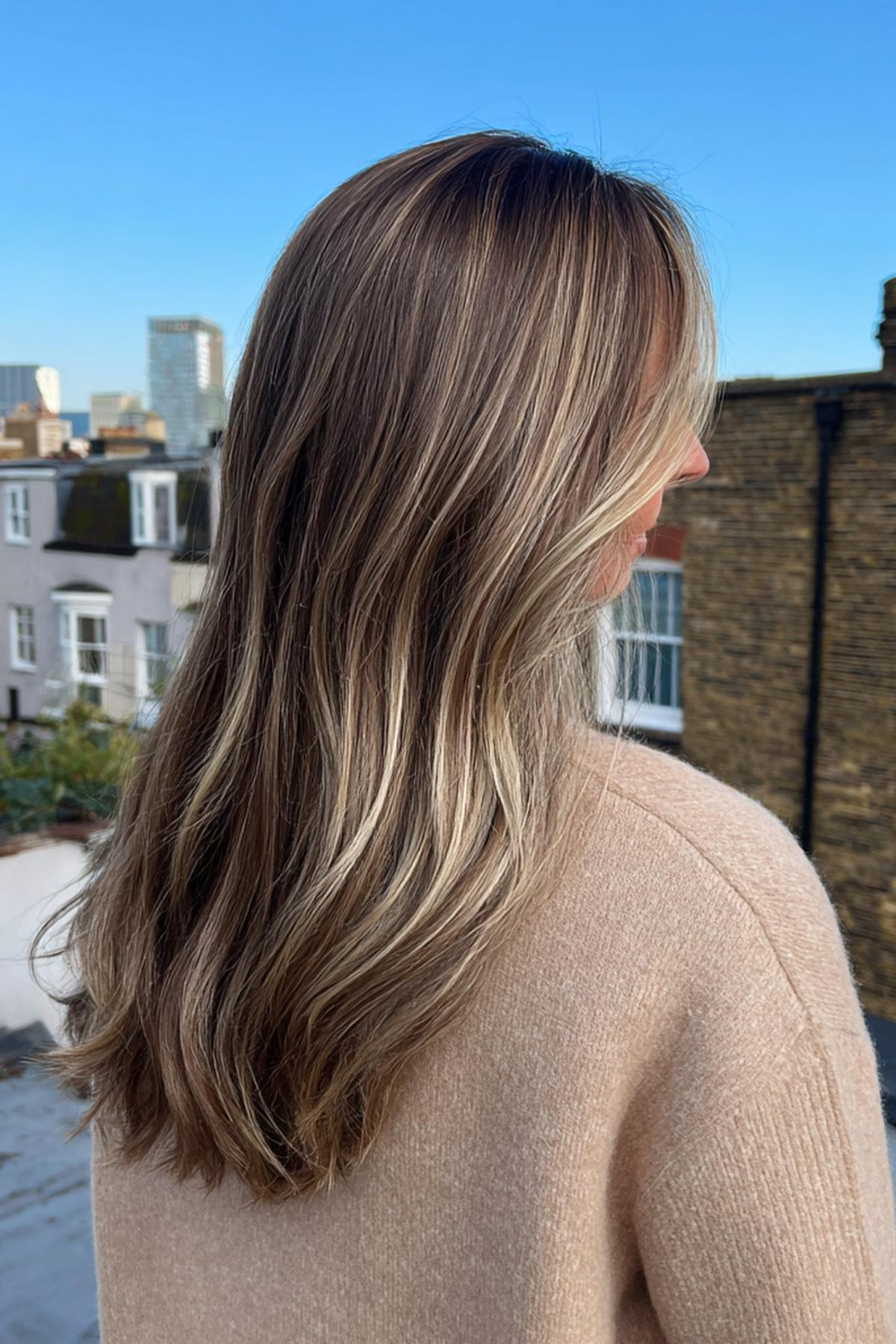Long Brown Hair Blonde Highlights
