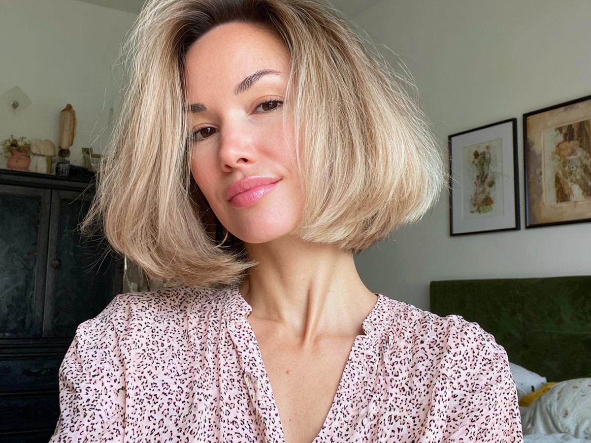 Voluminous Blonde Bob Side Part