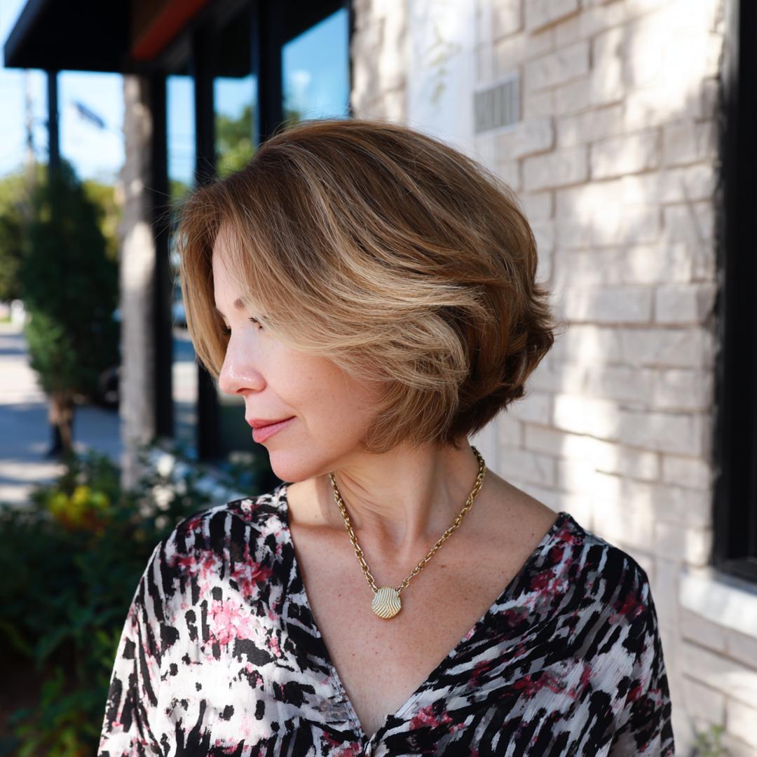 Kurzer Bob Mit Volumen