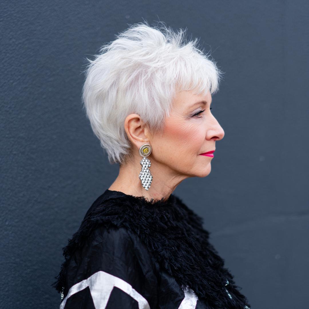 Weißer Stacheliger Pixie Kurz