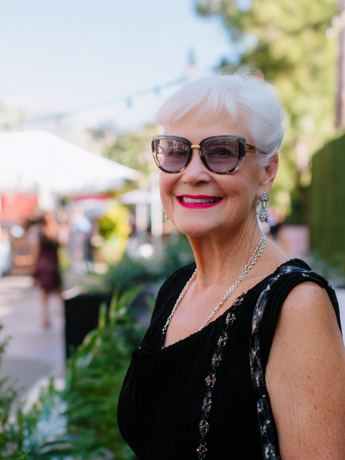 Weißer Pixie Mit Pony