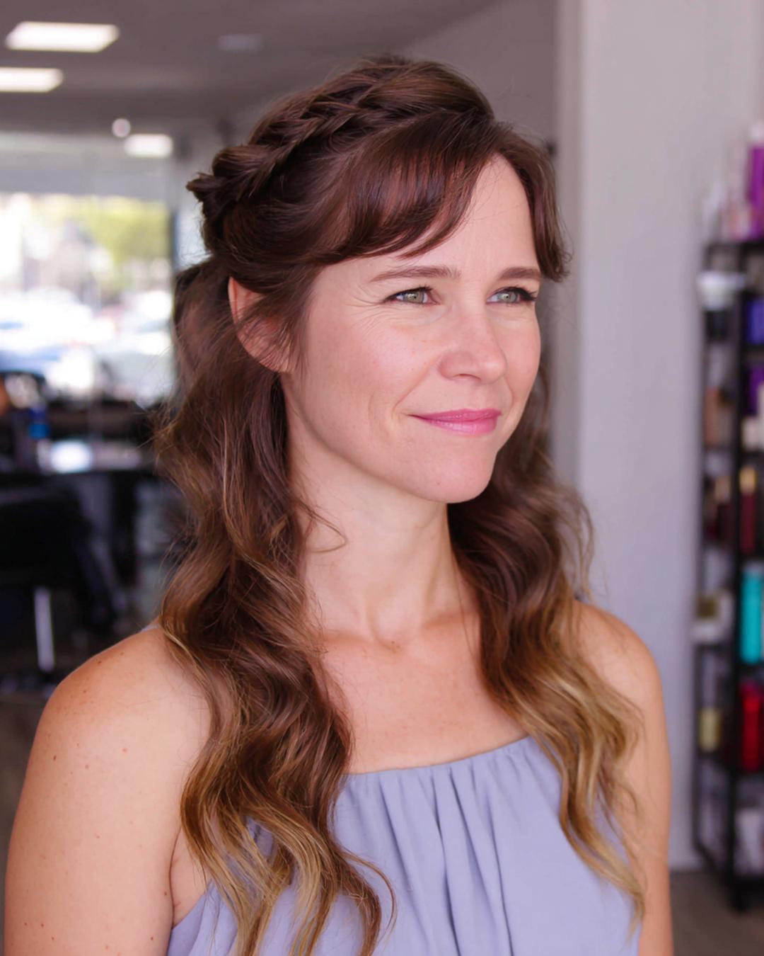 Halboffene Wellen Mit Seitenzopf Ombre