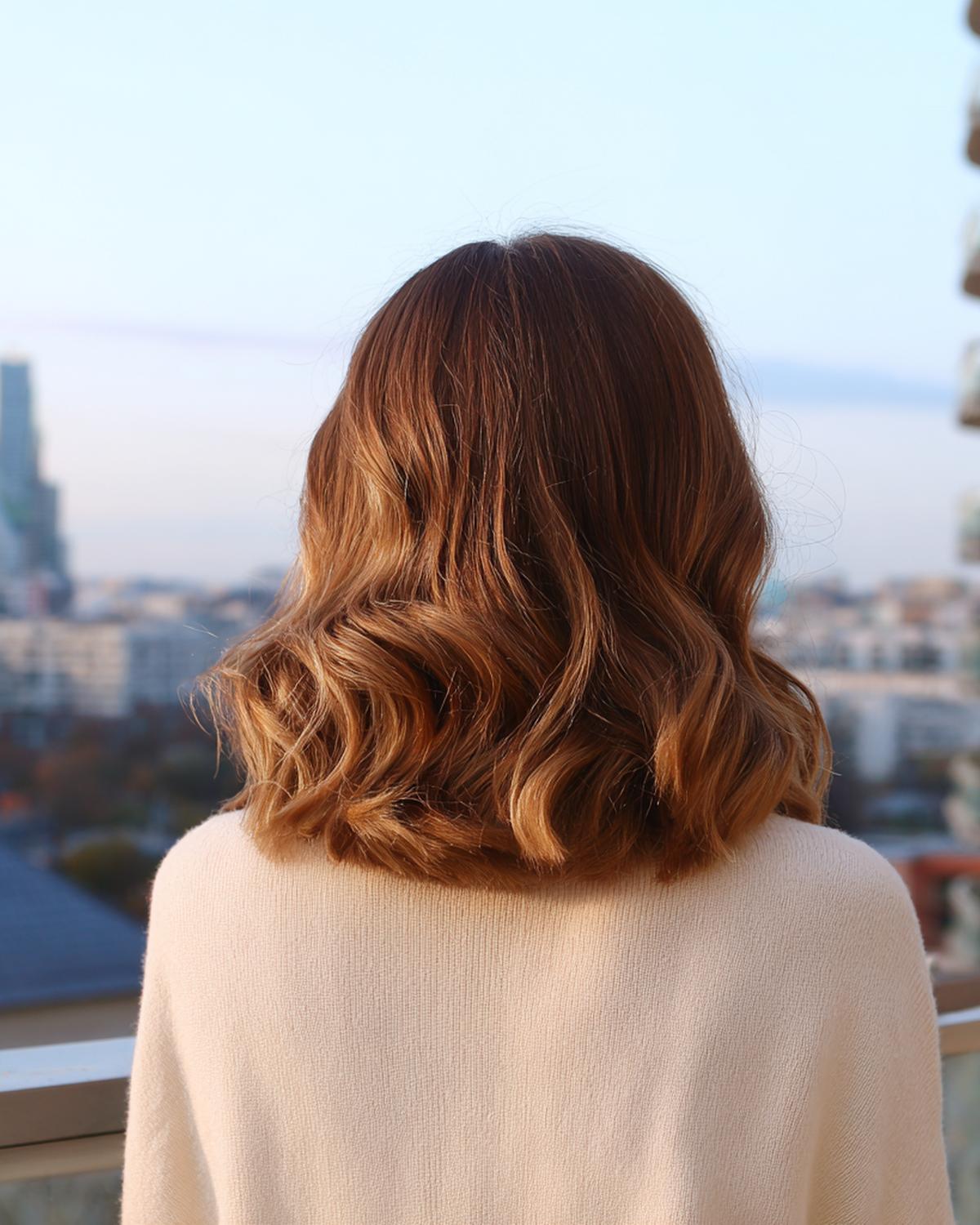 Schulterlange Wellen Mit Balayage
