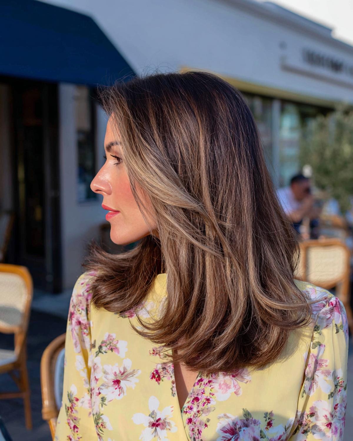 Aschbraune Stufen Mit Highlights