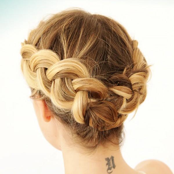 Kronenzopf kurze Haare
