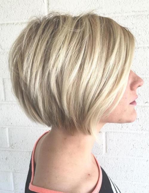 Kurzer Bob für feines Haar