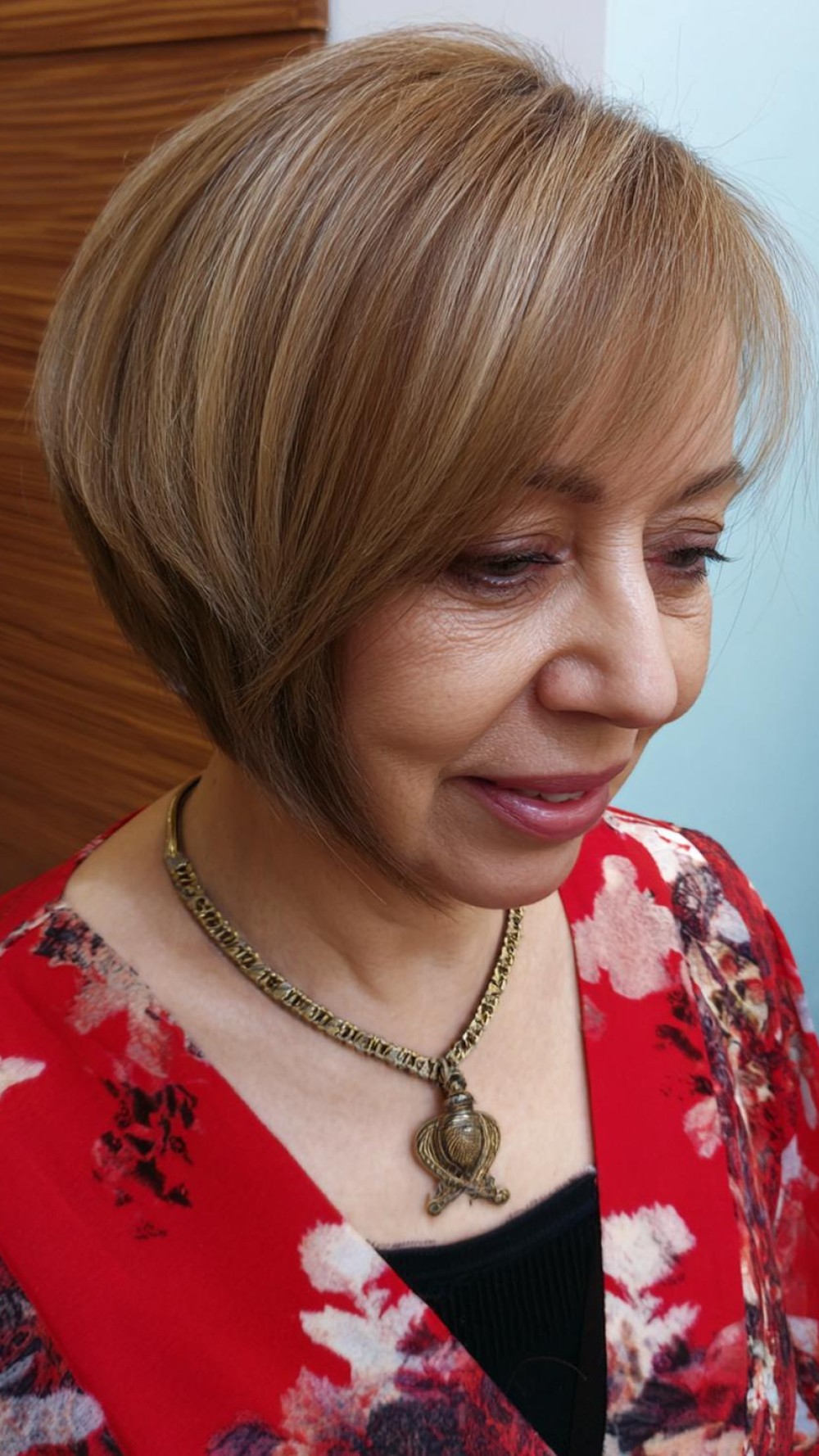 Frisuren 2026 Frauen Ab 50 für dynamisches Aussehen