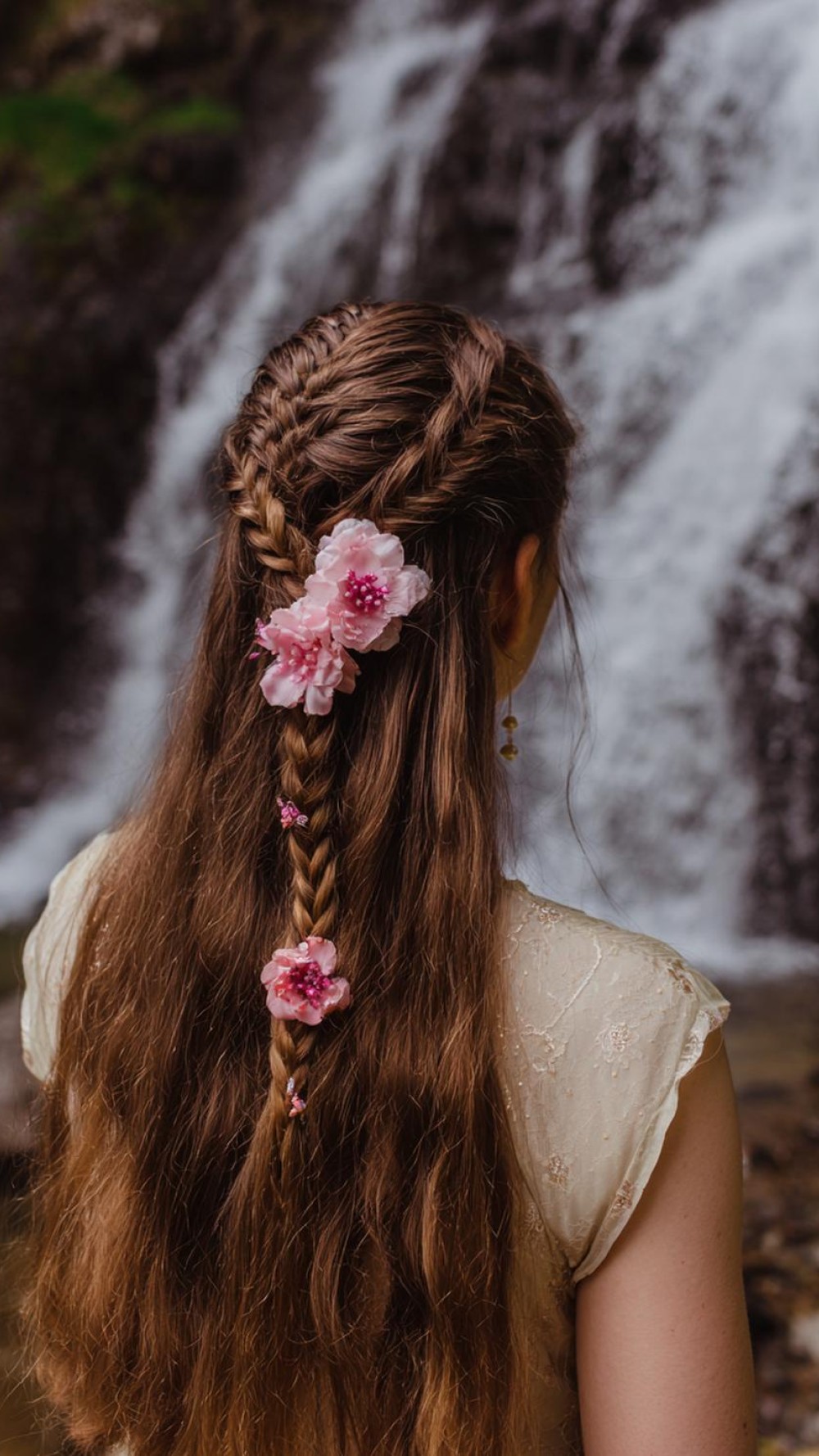 24 Stilvolle Akzente im Haar