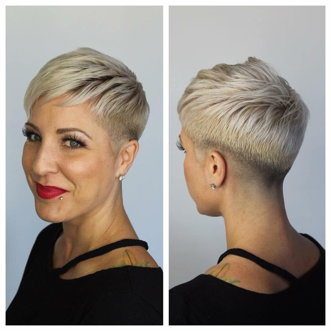 Blonder Pixie Undercut