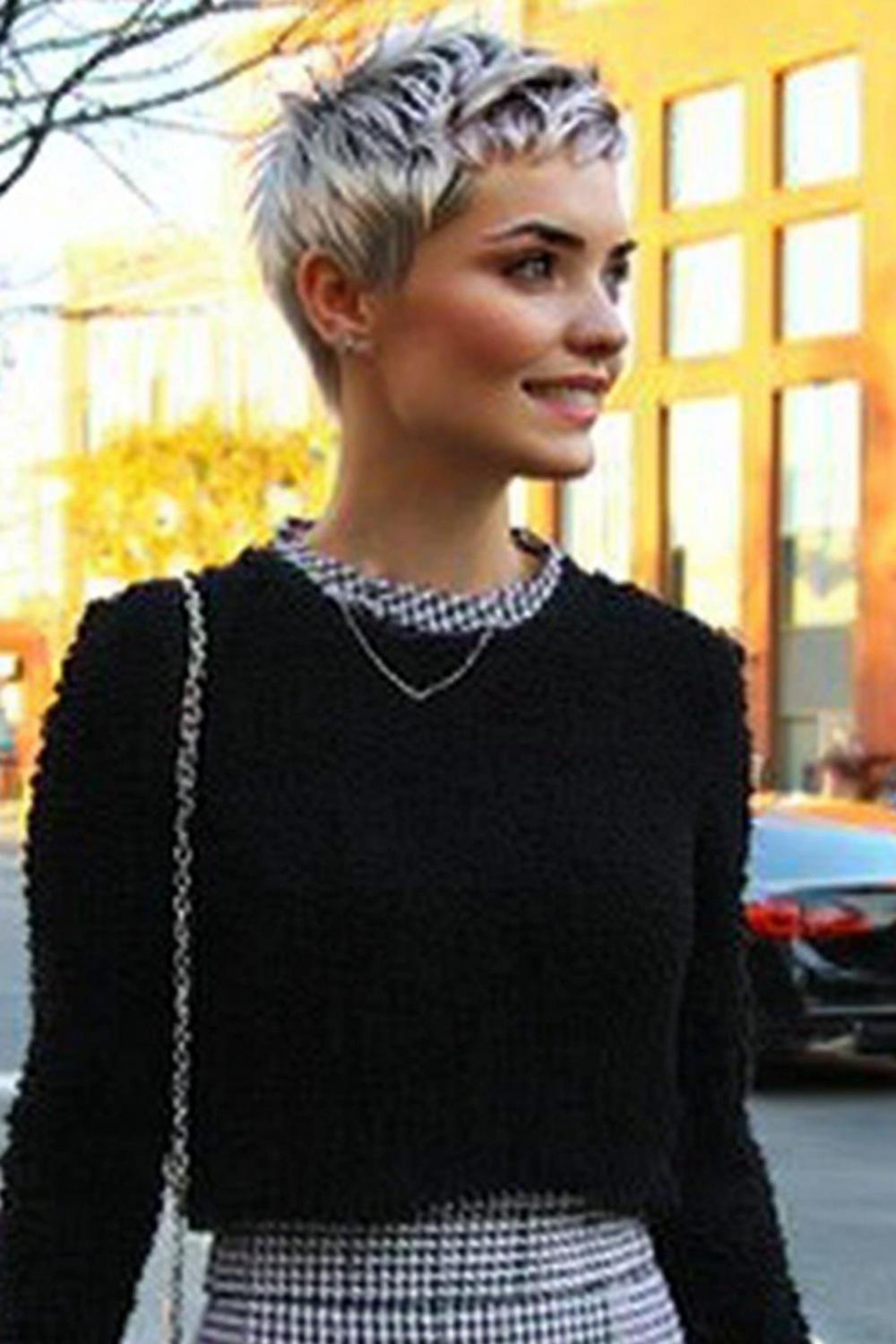 20 Traumfrisuren: Moderne Looks & Styling-Geheimnisse