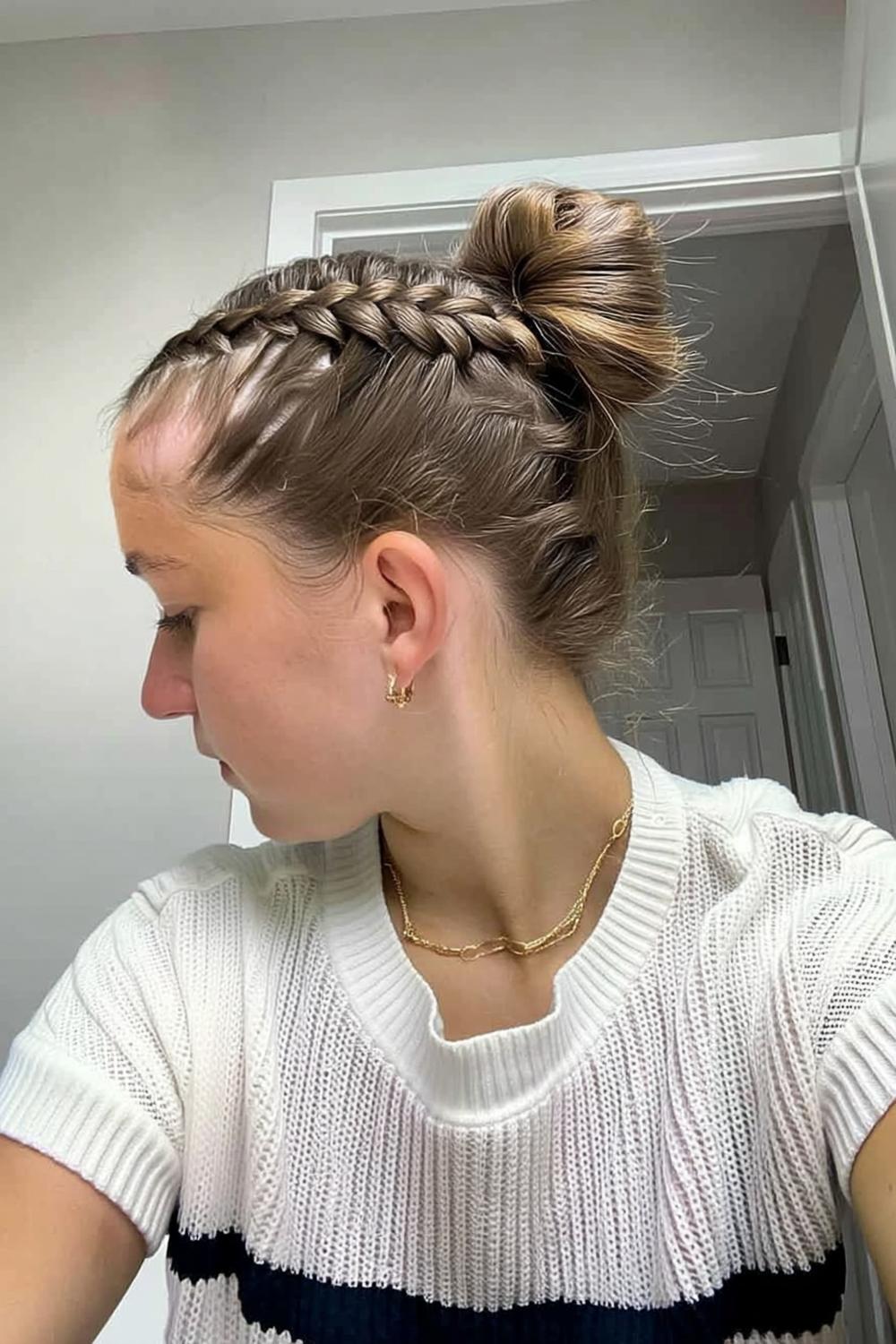 Eleganter Flechtdutt hoch