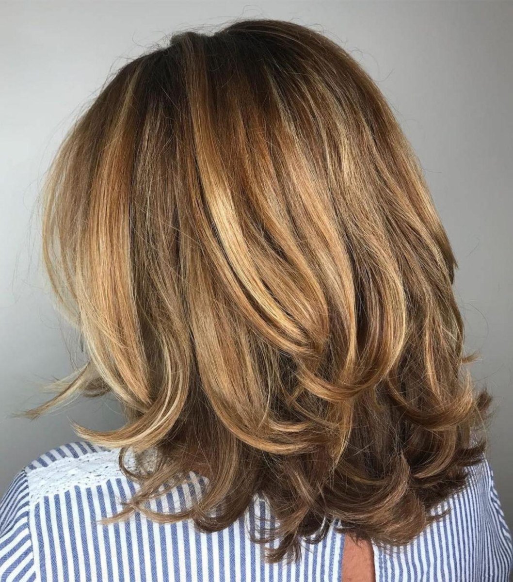 Honigblonde Stufenfrisur