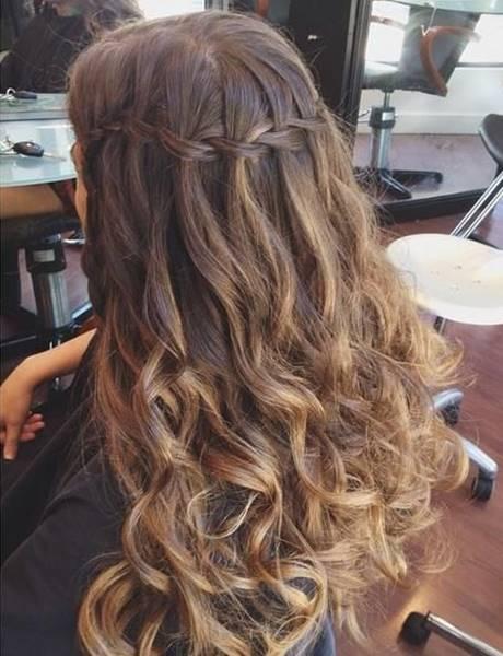 Wasserfall Zopf mit Locken
