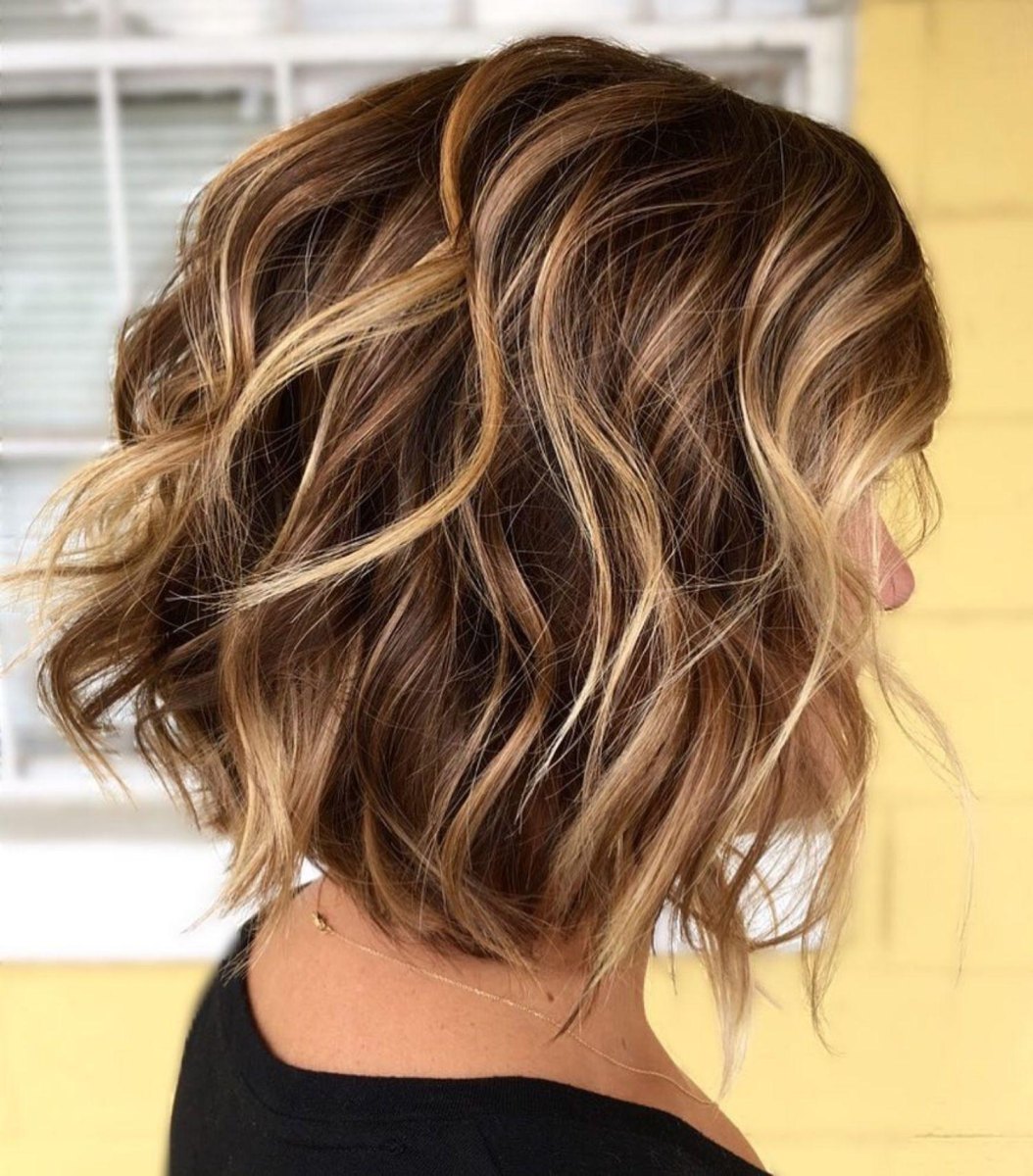 Honig Karamell Wavy Bob